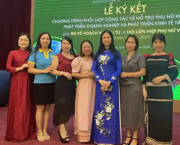Bà Dương Thị Thắng và các nữ doanh nhân Hà Nội